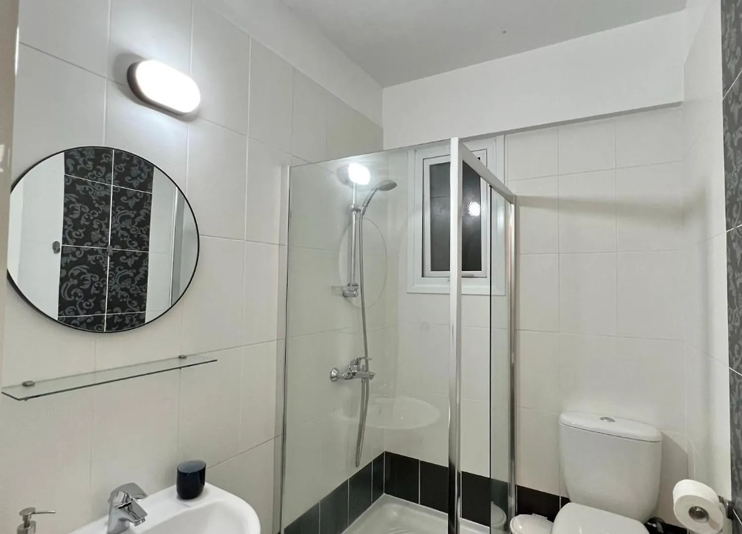 Fat Cow Apartments Larnaca