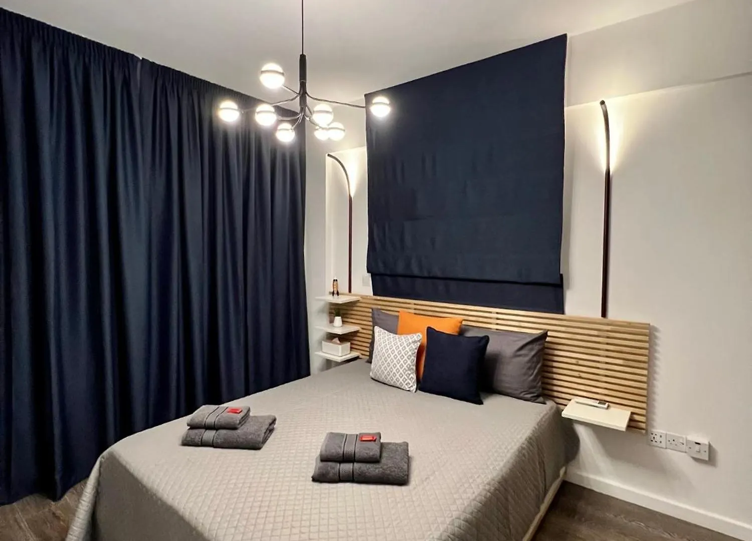 Fat Cow Apartments Larnaca 0*,  Kypr