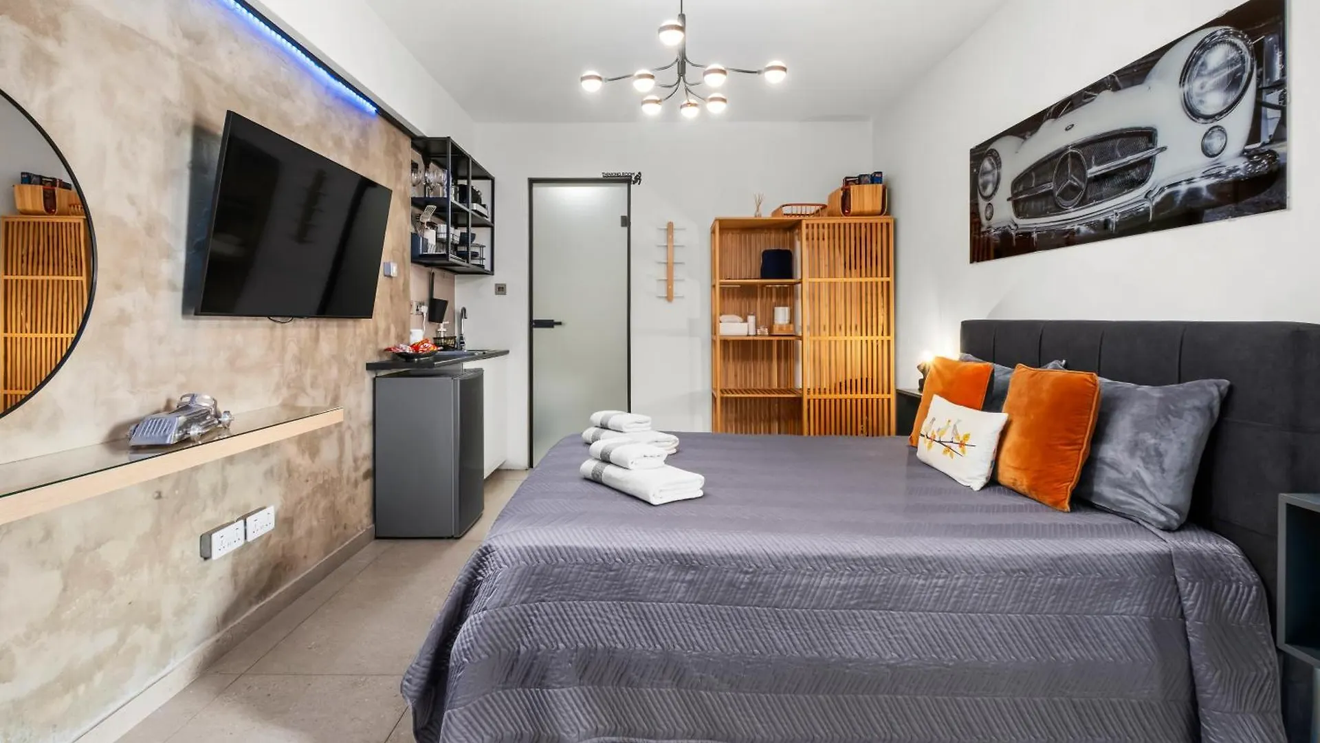 Fat Cow Apartments Larnaca