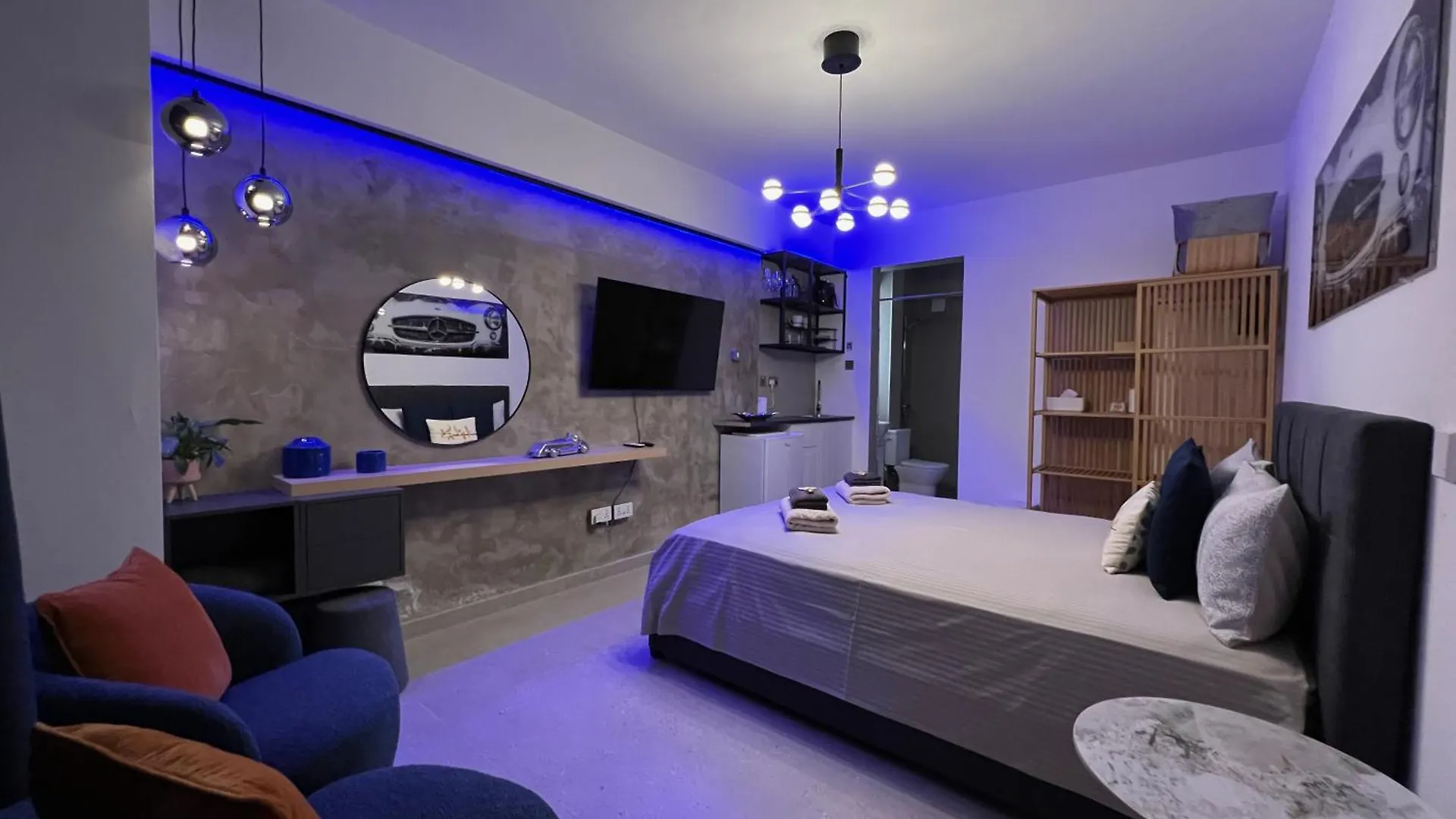 Fat Cow Apartments Larnaca